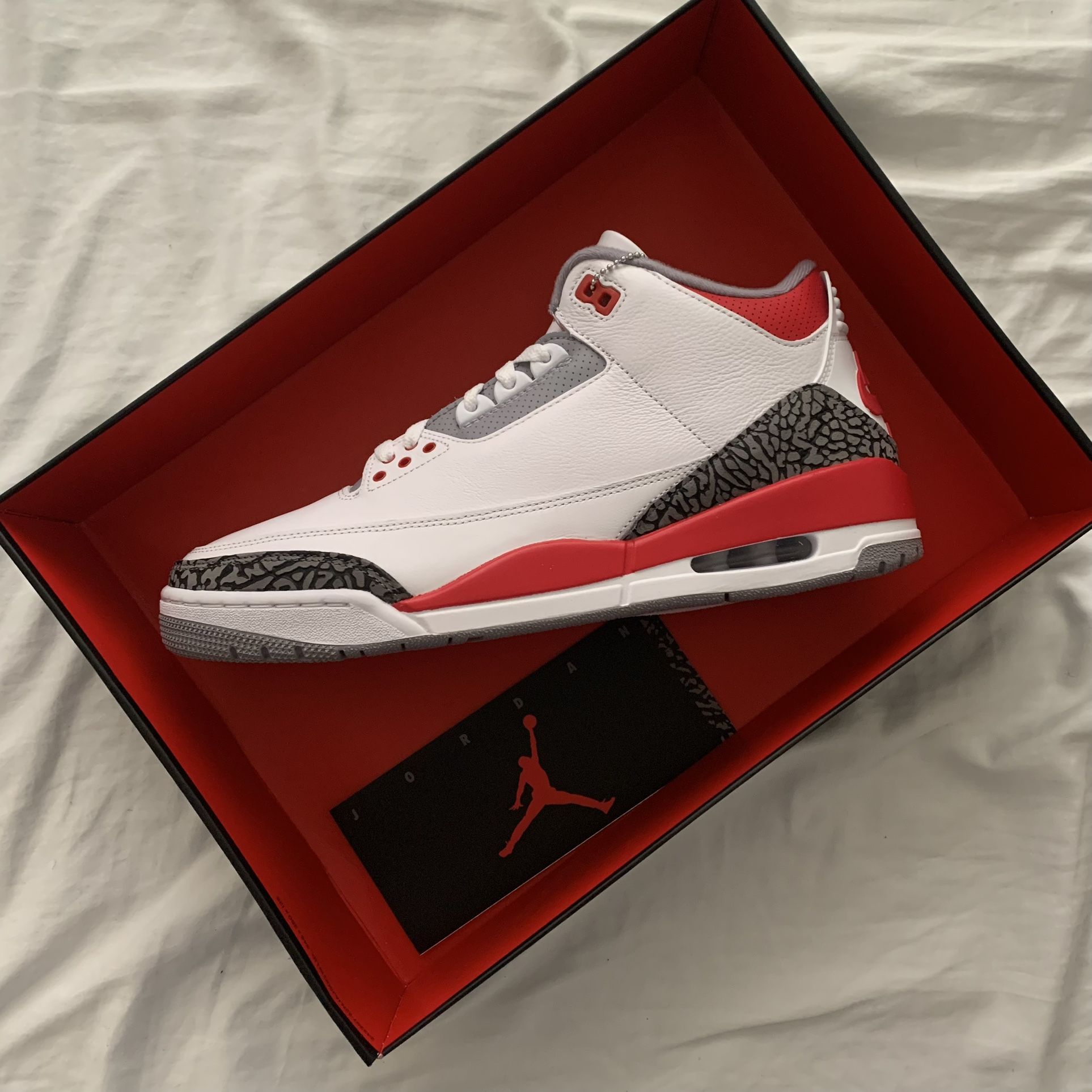 2022 Nike Air Jordan 3 Fire Red Size 12 