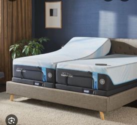 Never used top of the line posture-pedic split king