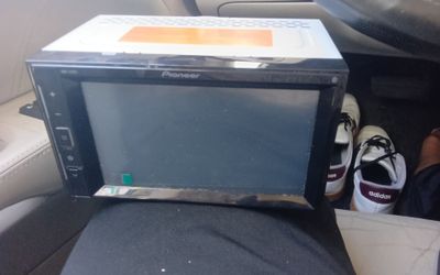 DMH-240X PIONEER TOUCH SCREEN  (Double Din)