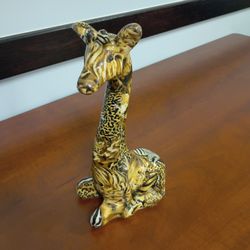 1980 La vie Hand crafted and painted gariffe like new