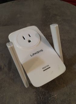Linksys RE6700 Wi-Fi extender