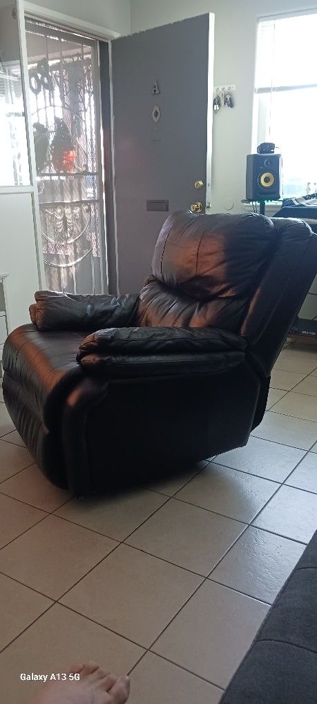 Free Clean Lazy Boy Recliner..
