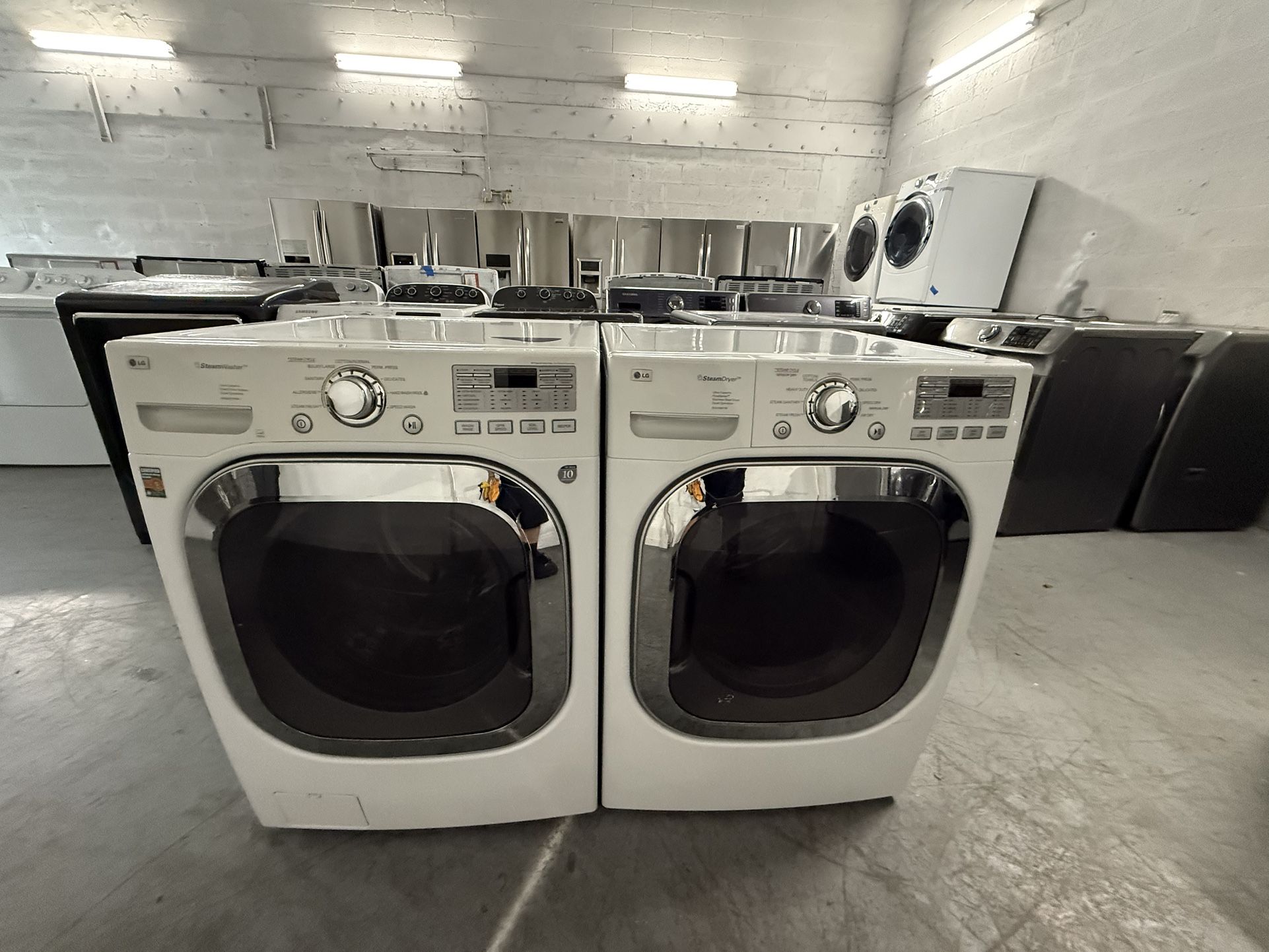 LG Washer And Dryer Dryer Set “27 ( Lavadora Y Secadora )