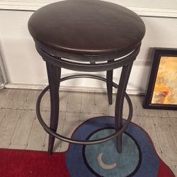Rotating Stool
