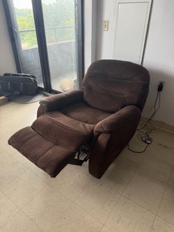 Eletric Recliner Chair- Good Condition $35