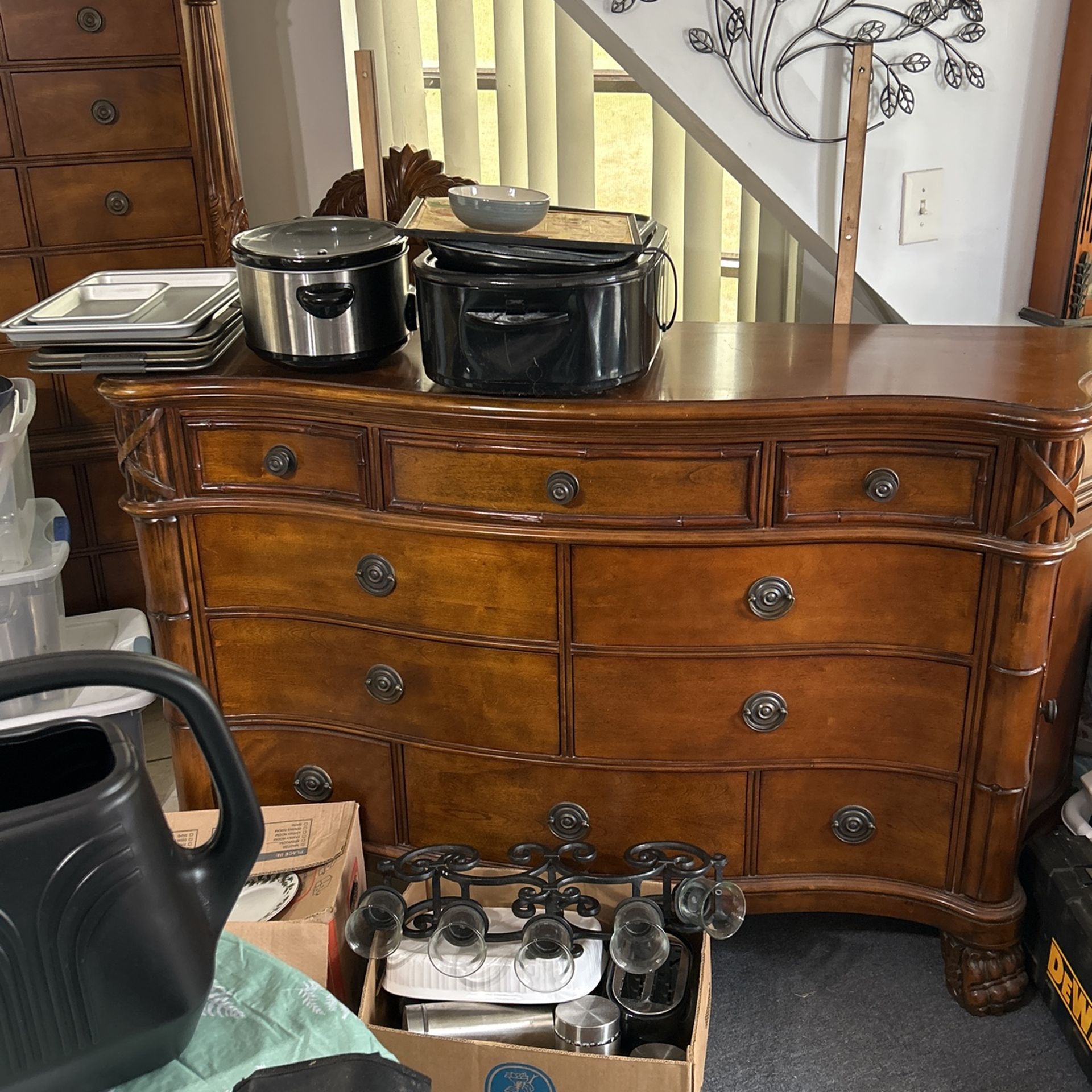 Broyhill Dresser, Chest Of Drawers, And mirror