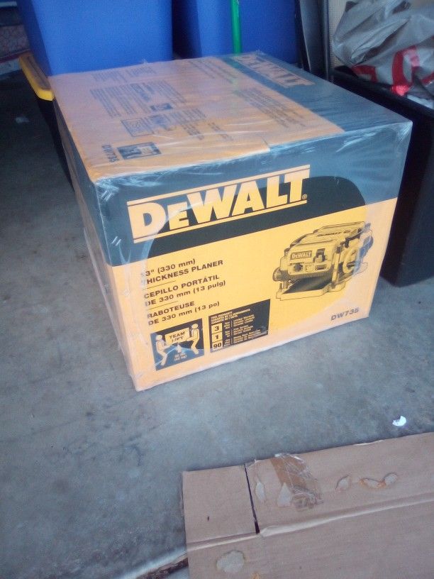 DeWalt Thickness Planer