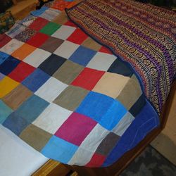 6 Vintage Quilts 