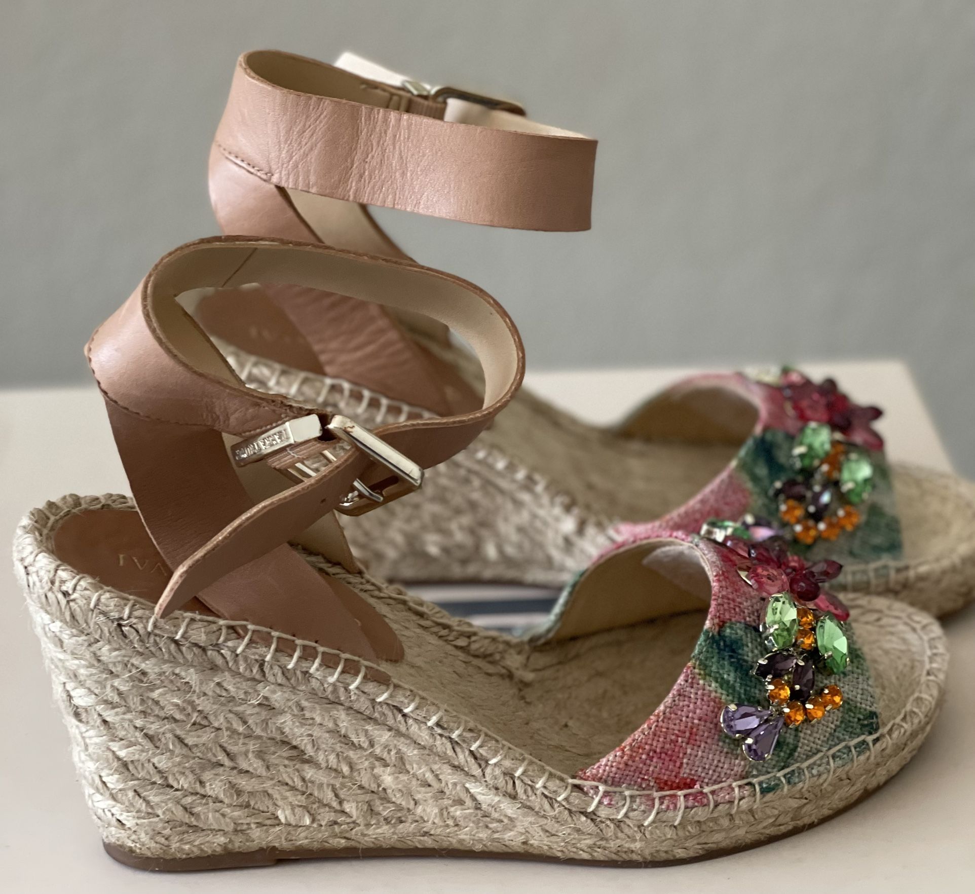 new Ivanka Trump wedges size 7, leather
