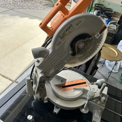 Compound Miter Saw 