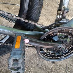 Bike  HuFFY  SCOUT SHIMANO 24INCH FAT NEW TIRES NEW TUBES DISC PREAK EVRYTHING IS GOOD LIKE NEW 