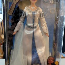 New Queen Amaya Doll (Disney Wish)