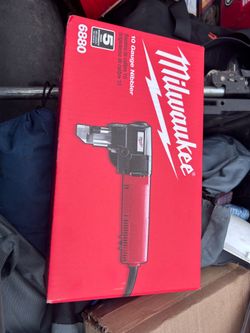 Milwaukee 10 gauge nibbler
