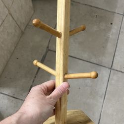 Nice mug holder 
