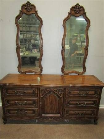 Solid Wood Double Dresser 2 mirrors

