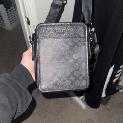 Coach shoulder bag 