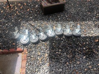 Heavy duty casters