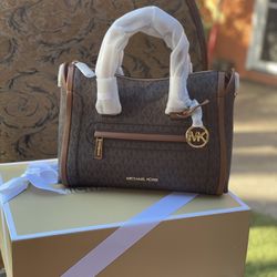 Michael Kors Carine Bag 