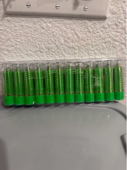pH color-changing lipsticks dozen