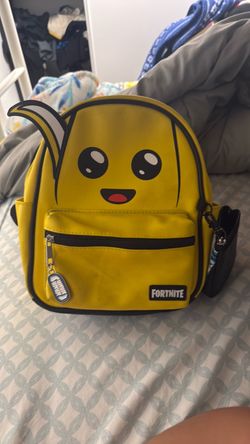 Fortnite back pack for kids very good and new and has a poket