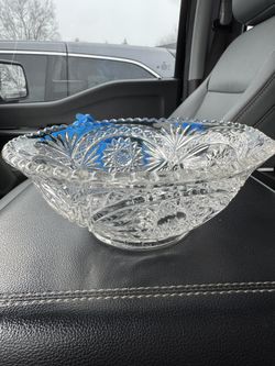 Textured Glass Bowl - Elegant Design 