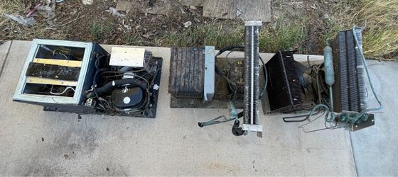 Vending machine compressors