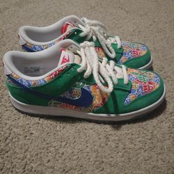 Green, White Nike dunk low