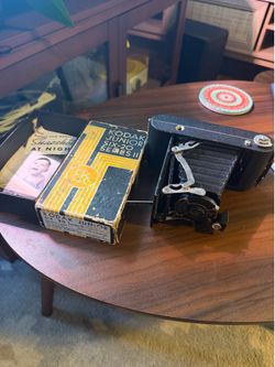 Kodak Junior Six-20 Series II vintage camera