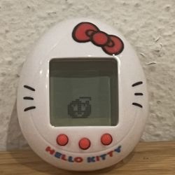 Sanrio Hello Kitty Tamagotchi