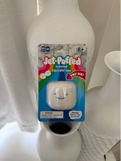 Jet puff marshmallow squishy