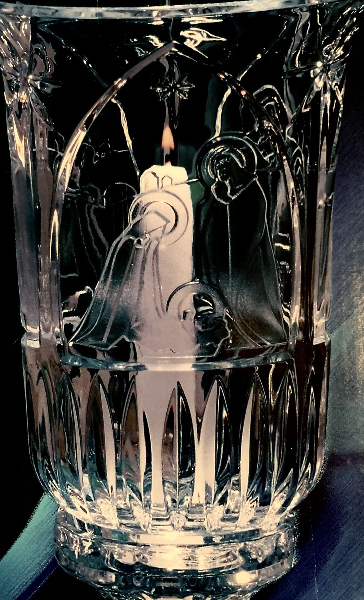 Beautiful Crystal Nativity Hurricane