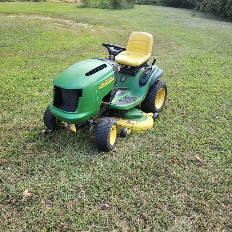 John Deere Riding Mower