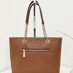 Michael Kors Jet Set MD Pebbled Leather Tote Bag