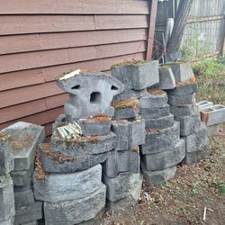 Keystone Blocks And Caps 35 Of Them