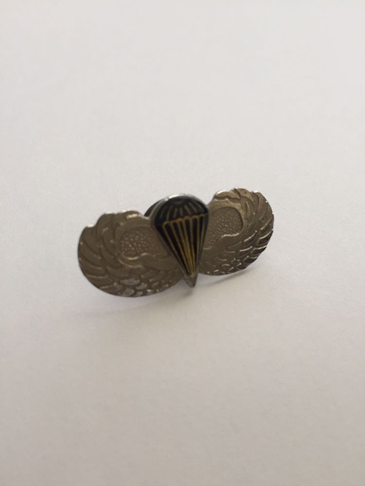 Vintage Pin 