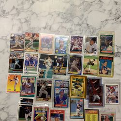 Baseball Cards 32 Total NMT/MT