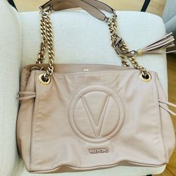VERRA SIGNATURE LEATHER TOTE BAG