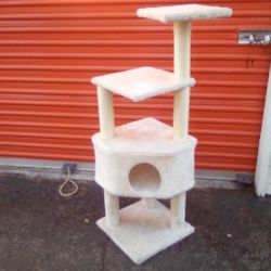 cat tree pickup between 2:00-10:45 rainbow/Charleston cash only read description 