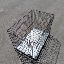 Medium Dog Crate Collapsible - Used