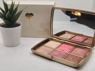 HOURGLASS
 
Ambient Lighting Edit Unlocked Palette
