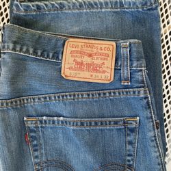 559 Levi's Men Jeans 34x32