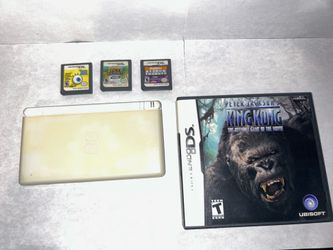 Nintendo DS Lite (White) + 4 games