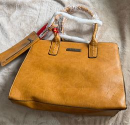 Montana West Tan Faux Leather Tote Bag with Wristlet