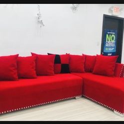 SECTIONAL BRAND New 