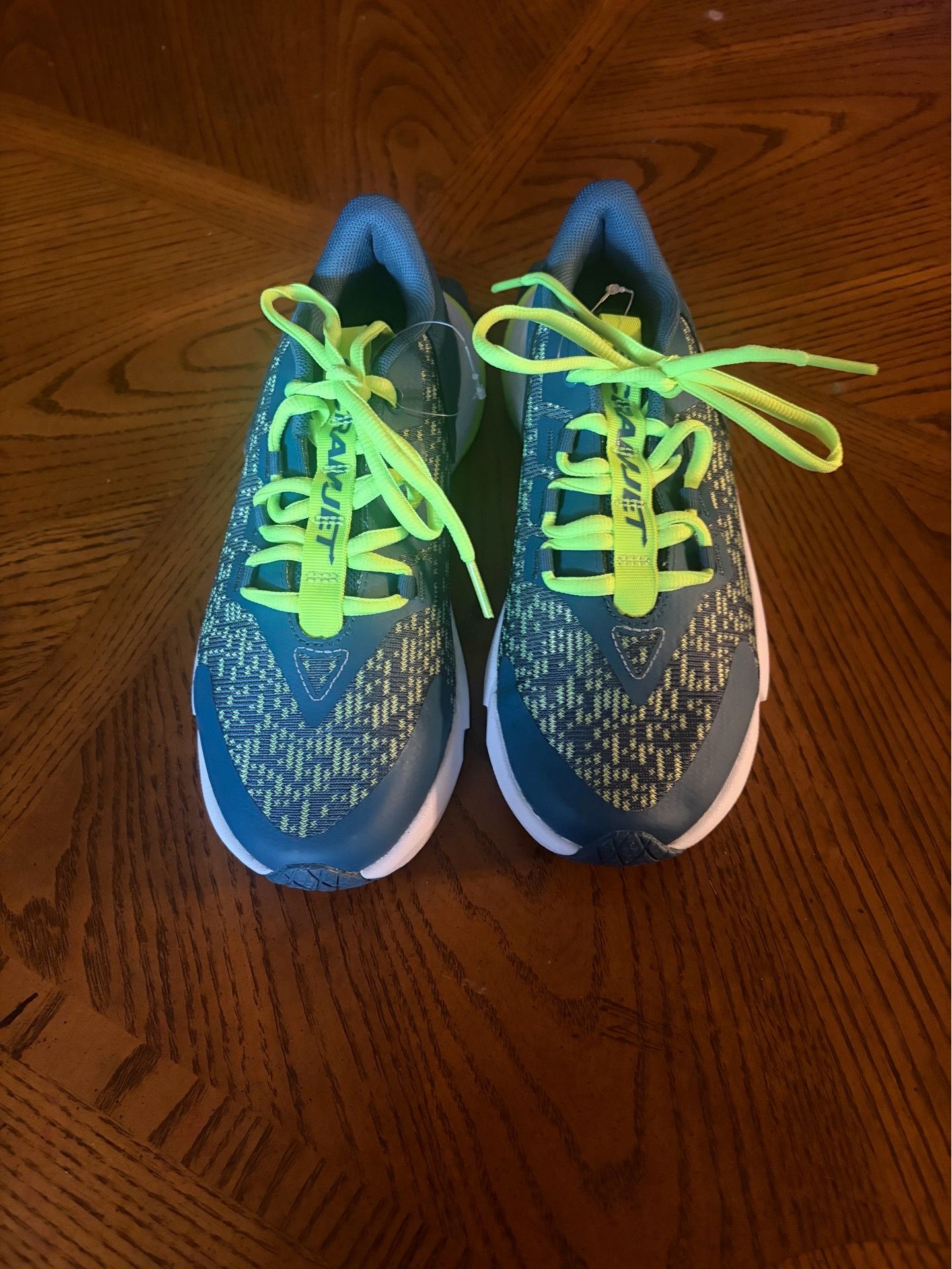 Under Armour Unisex-Child Grade School Running Shoe