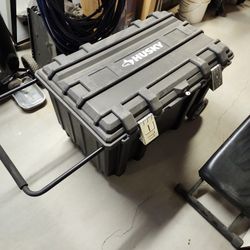 Large husky toolbox