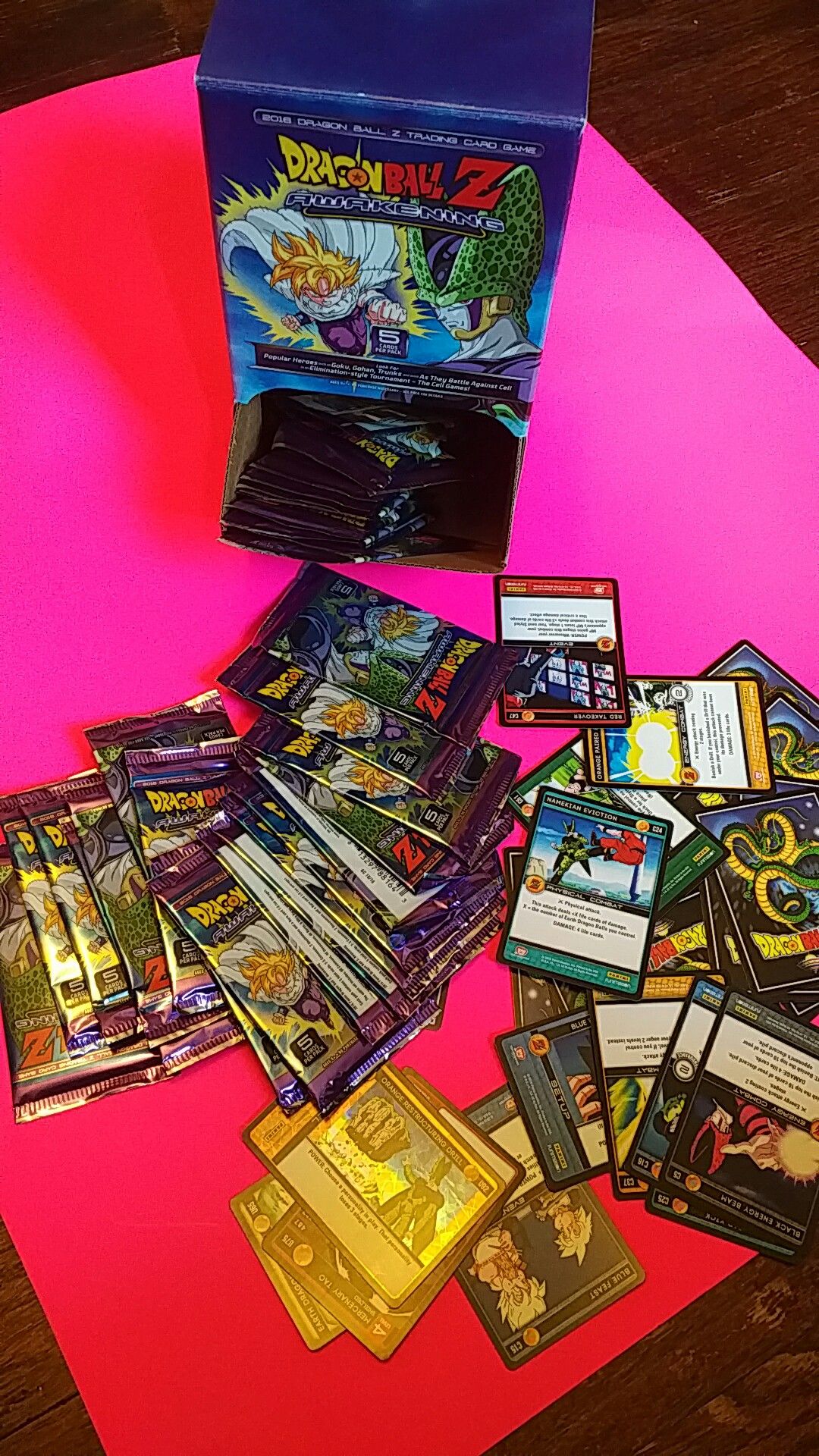 31 dragon ball z card packs. Loose ones and box included