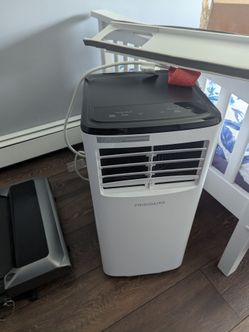 Portable Frigidaire Air Conditioner AC A/C