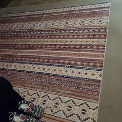 9x12 RUG For Sale.  25w