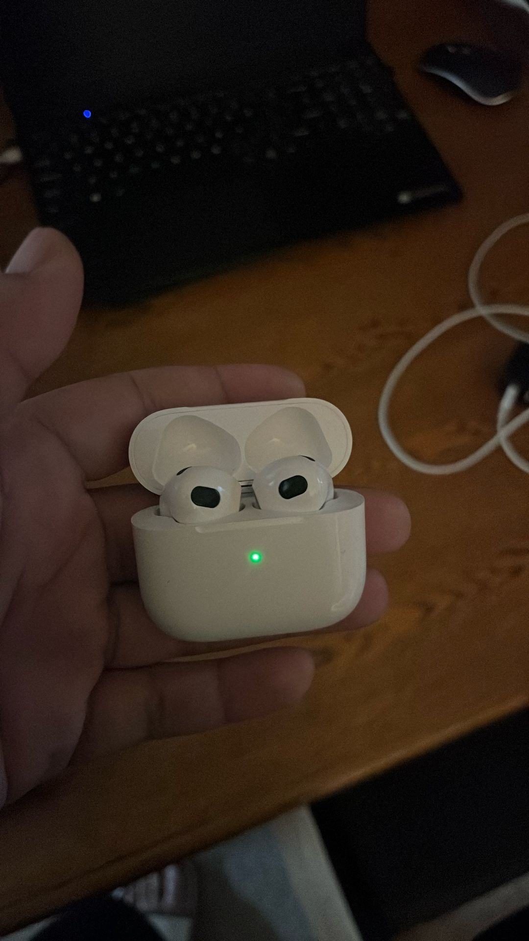 AirPods